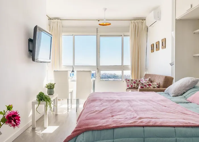 Apartamento Malagasuite Comfy & Pool