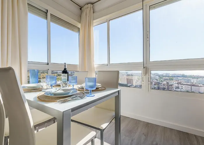 Malagasuite Comfy & Pool Apartamento