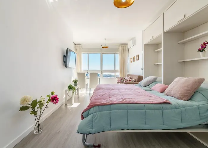 Apartamento Malagasuite Comfy & Pool