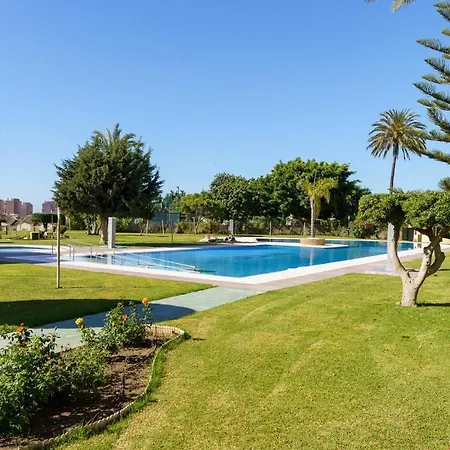 Malagasuite Comfy & Pool Appartamento
